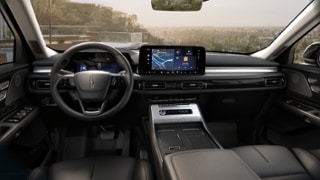2026 Lincoln Lincoln Aviator Internal Image 2